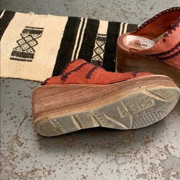 Red leather A.S.98 Sundance Platform Sandals with Whipstitch Detailing - Picture 4 of 7